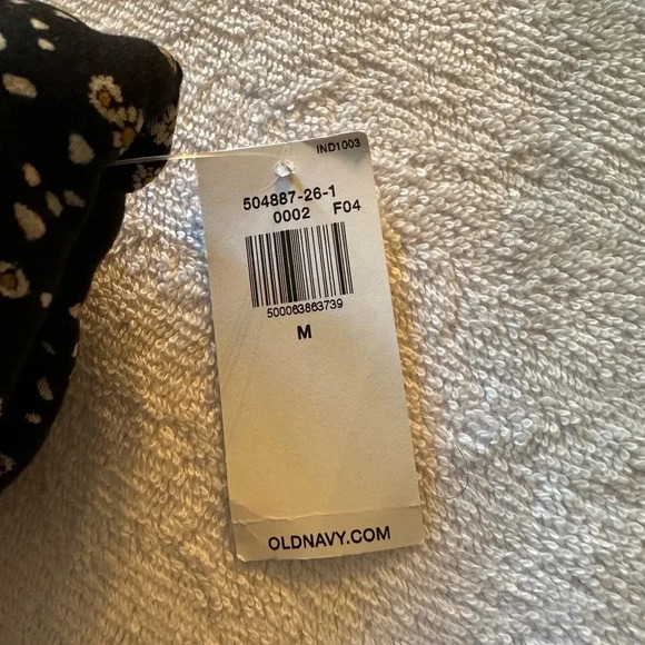 Old navy high rise leggings NWT - Picture 3 of 4